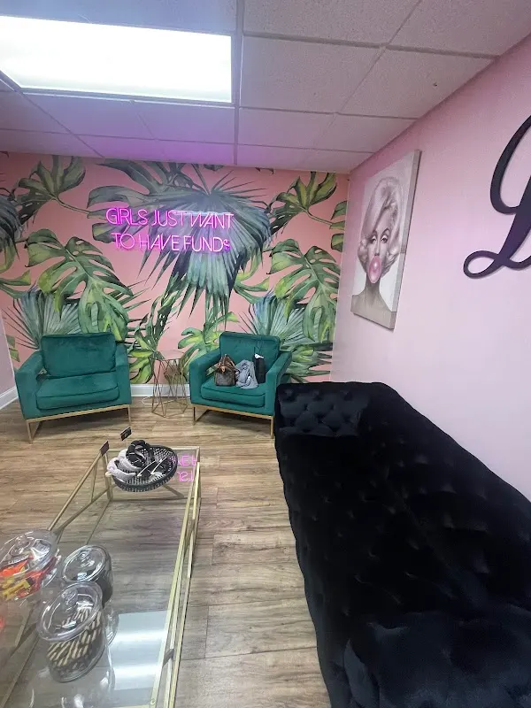 Lovella Aesthetics — Beauty salon in Horsham